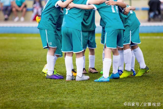 利物浦新任主帅争夺战：伊劳拉的渴望与挑战